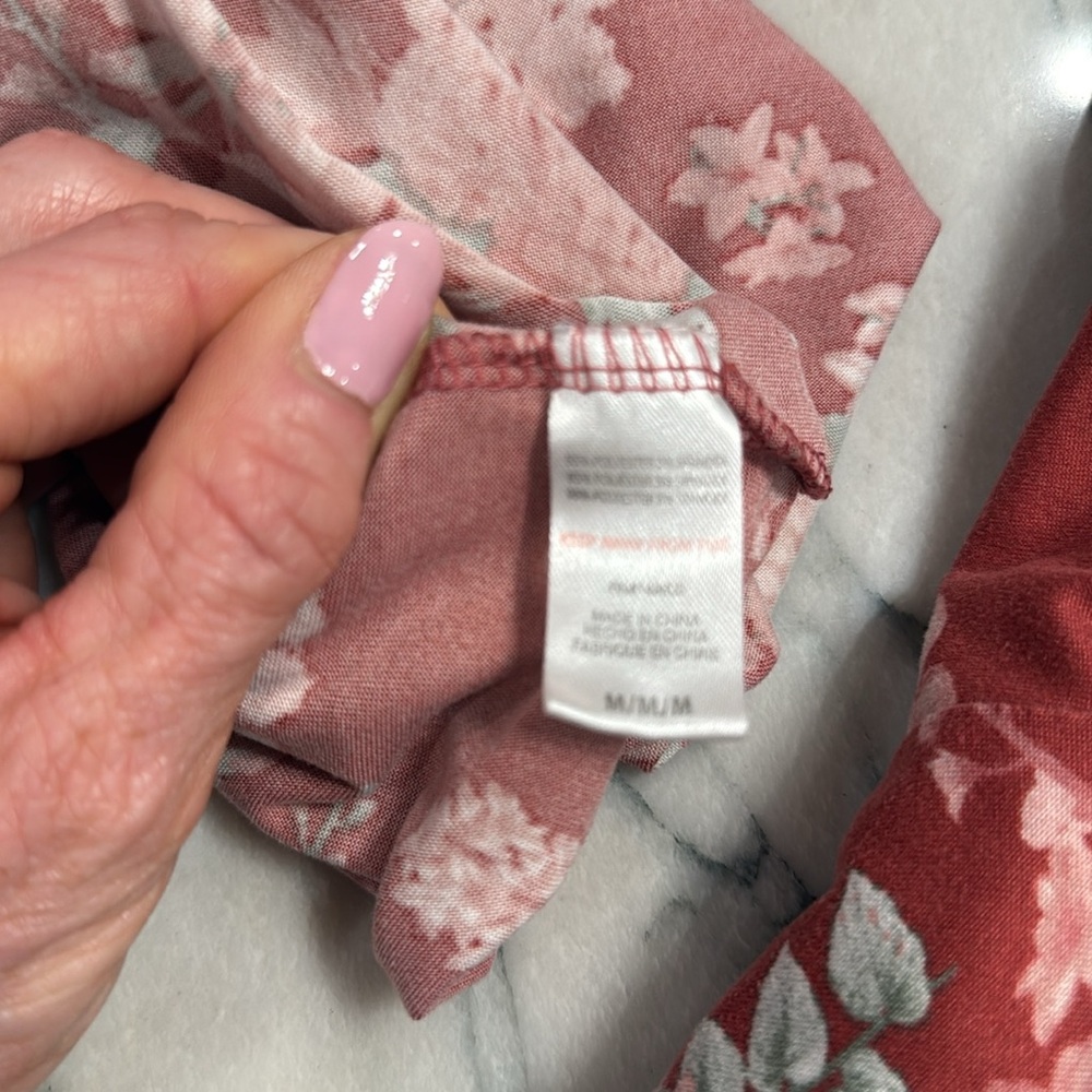 Flora Nikrooz Floral Red Pajama Set - Picture 4 of 5